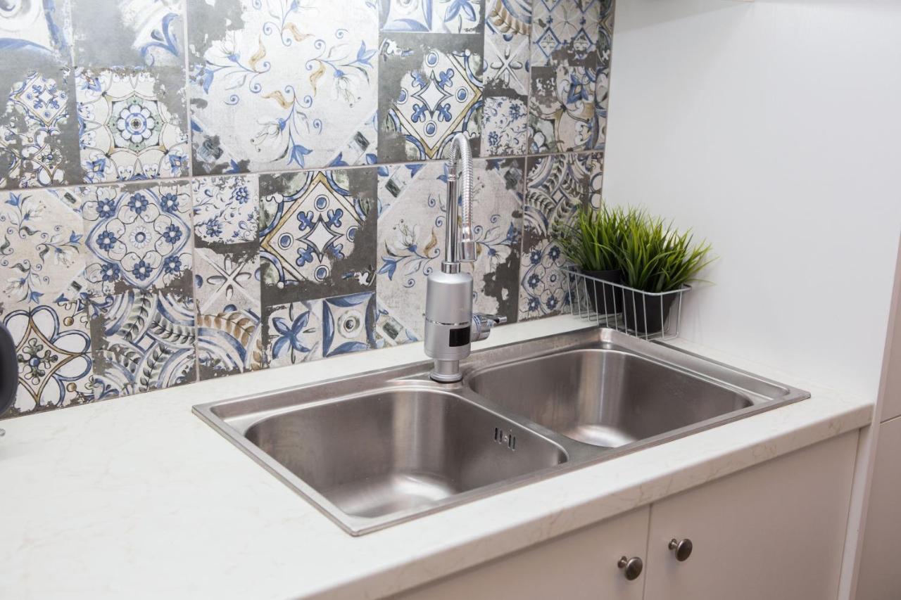 Stylish, Comfortable, Basement Loft-Like Apartment With Amenities Atina Dış mekan fotoğraf