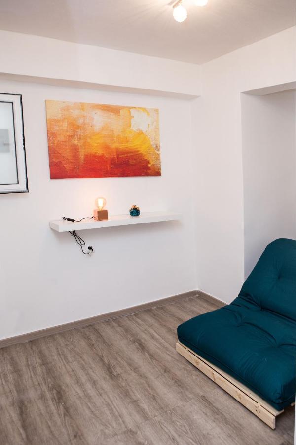 Stylish, Comfortable, Basement Loft-Like Apartment With Amenities Atina Dış mekan fotoğraf