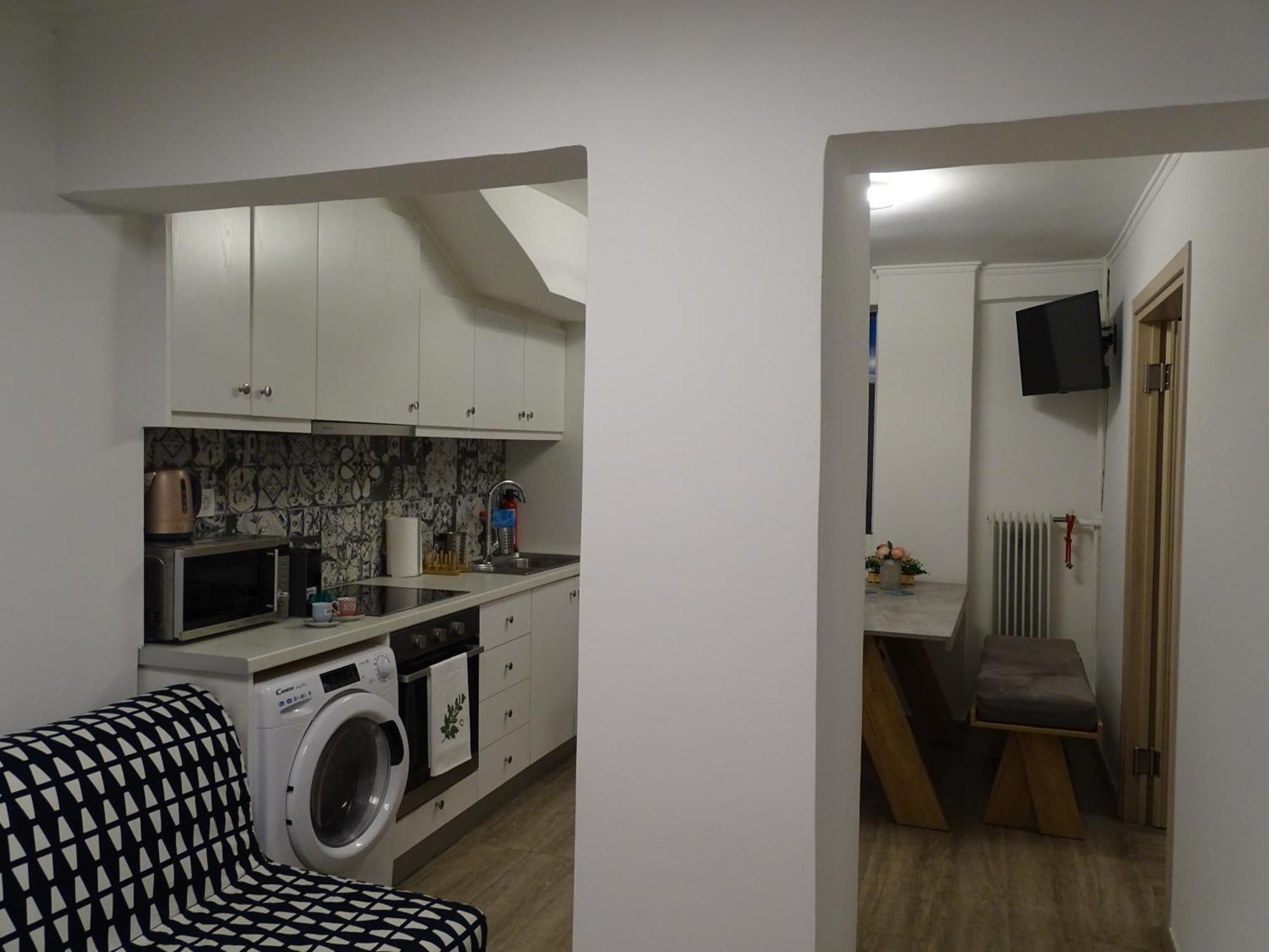 Stylish, Comfortable, Basement Loft-Like Apartment With Amenities Atina Dış mekan fotoğraf