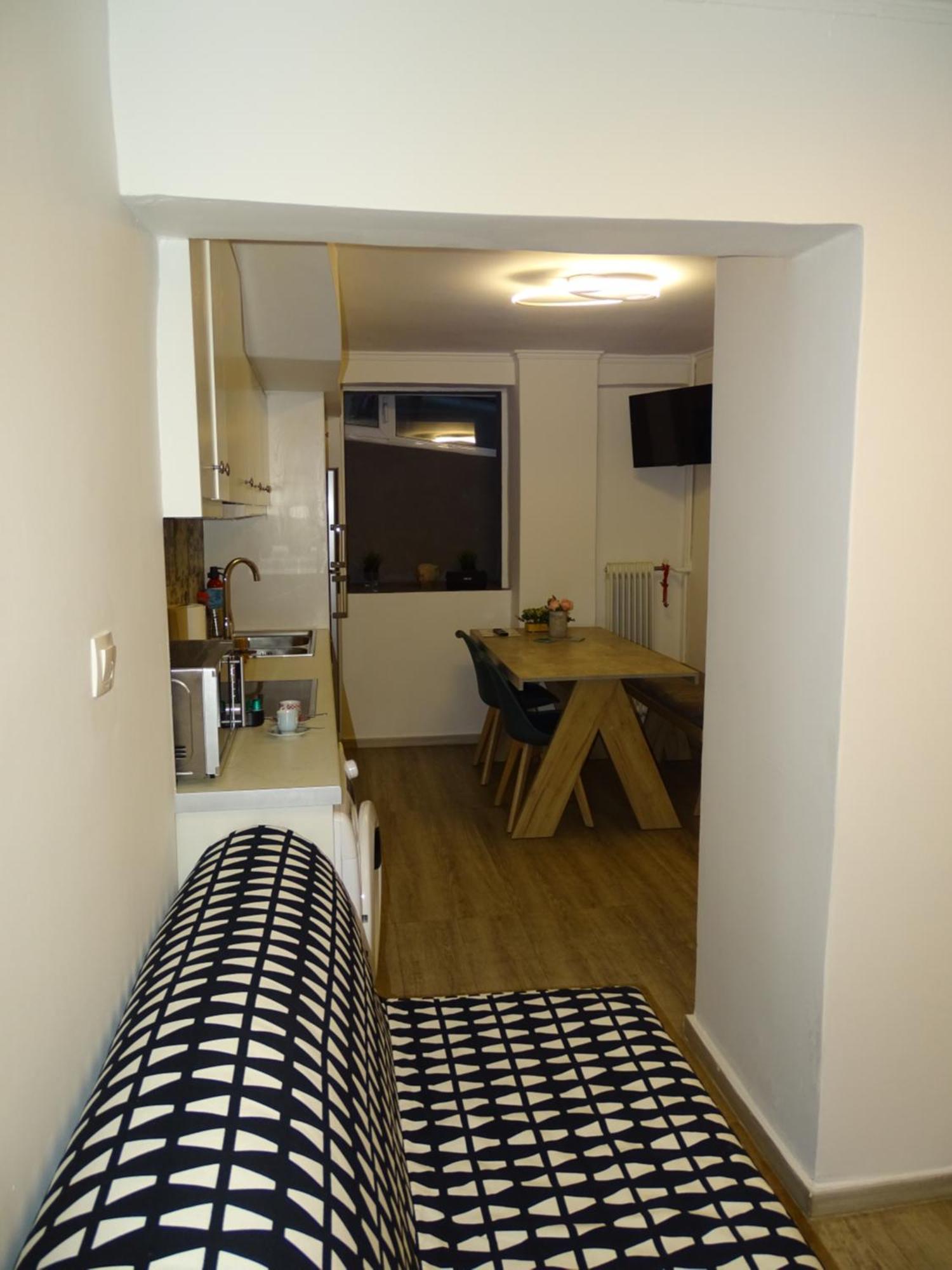 Stylish, Comfortable, Basement Loft-Like Apartment With Amenities Atina Dış mekan fotoğraf