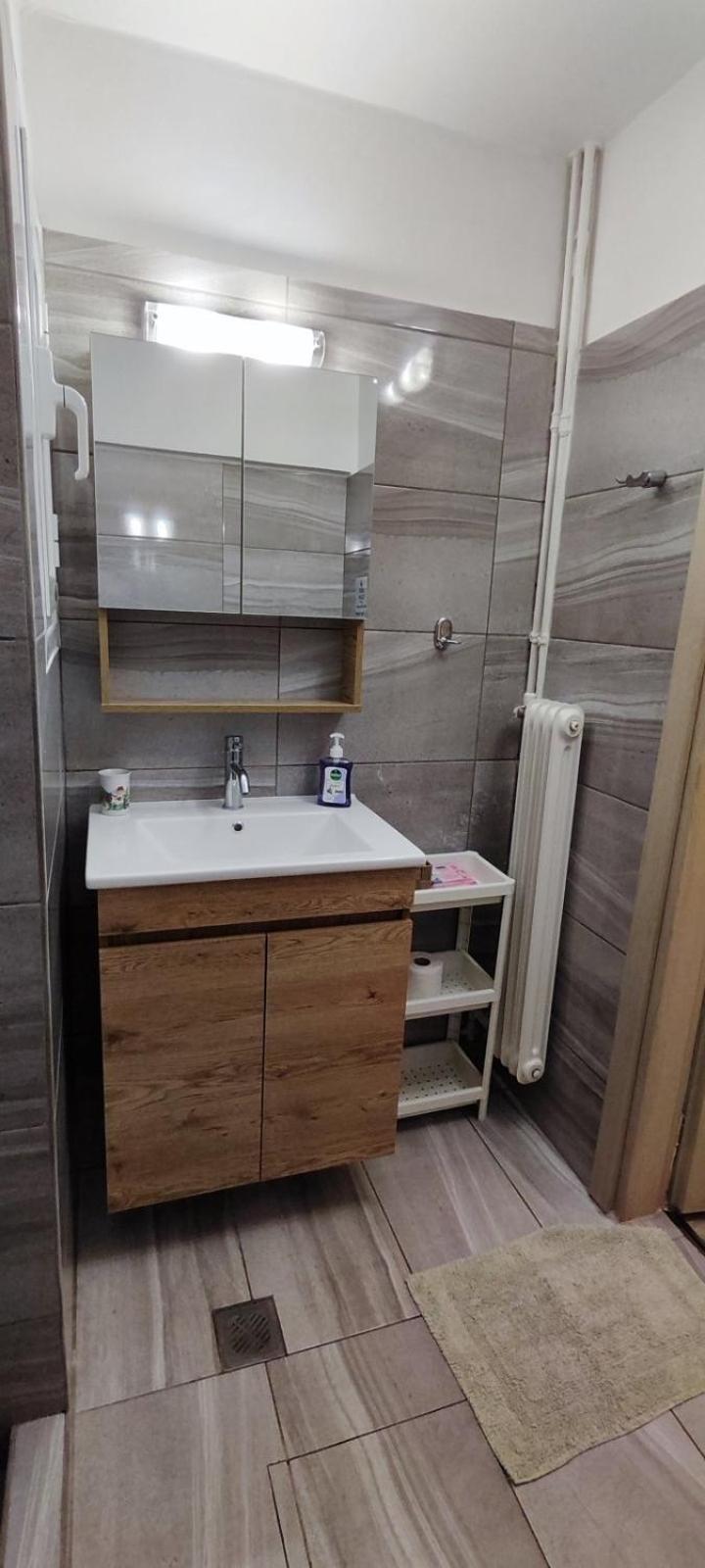 Stylish, Comfortable, Basement Loft-Like Apartment With Amenities Atina Dış mekan fotoğraf